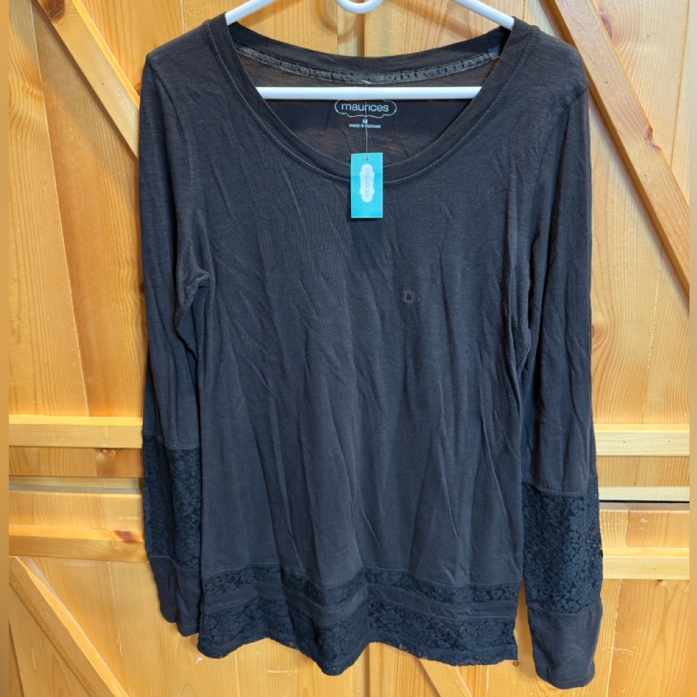 ⭐️NWT⭐️ Women’s Maurice Lace Top - Size Medium